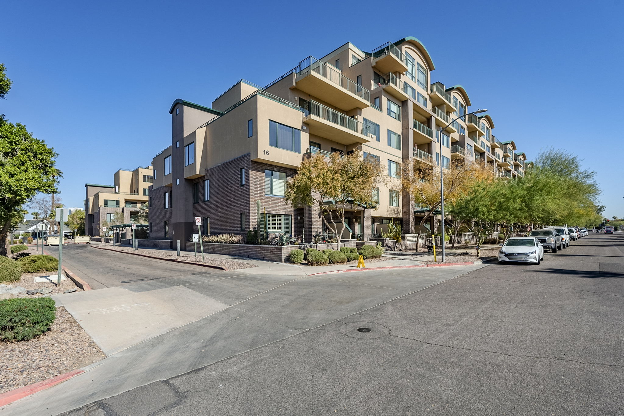 16 West Encanto Boulevard - 313